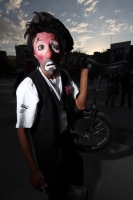 Lunes 20 de febrero del 2012. Encuentro Nacional de Payasos Callejeros. Tuxtla Gutiérrez, Chiapas. Con participantes de varios estados esta noche da inicio la Festival Nacional de Payasos Callejeros donde se reúnen los histriónicos personajes en la plaza 