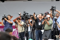 Jueves 10 de noviembre. Peña Nieto acompaña al Huero Velazco