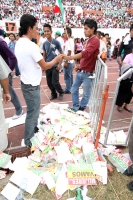 Jueves 10 de noviembre. Peña Nieto acompaña al Huero Velazco