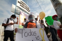 Lunes 3 de agosto del 2020. Tuxtla Gutiérrez. Al inicio de la marcha de padres de niños con cáncer esta mañana en el hospital Pediátrico de Chiapas hacia la Glorieta de la Diana