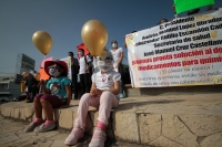 Lunes 3 de agosto del 2020. Tuxtla Gutiérrez. Al inicio de la marcha de padres de niños con cáncer esta mañana en el hospital Pediátrico de Chiapas hacia la Glorieta de la Diana