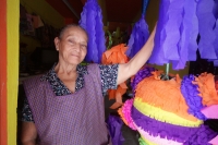 Miércoles 9 de diciembre del 2020. Tuxtla Gutiérrez. La venta de #piñatas en los populares #barrios de la capital de #Chiapas se ofrecen con normalidad aun en la contingencia del #Covid durante las #celebraciones decembrinas