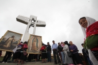 Domingo 27 de noviembre. Sibaniljá Pocolum le da vida al Cristo de Copoya.