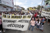 Domingo 29 de enero del 2012. Protestan en el PRD.
