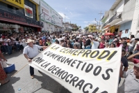 Domingo 29 de enero del 2012. Protestan en el PRD.
