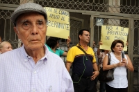 Lunes 29 de julio del 2013. Tuxtla Gutiérrez. Tres ex presidentes municipales Tuxtlecos marchan esta tarde para protestar en contra de la privatización del SMAPA. Lunes 29 de julio del 2013. Tuxtla Gutiérrez. Tres ex presidentes municipales Tuxtlecos marchan esta tarde para protestar en contra de la privatización del SMAPA.