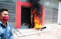 20210412. Tuxtla G. El edificio del PRI en Chiapas es vandalizado como protesta por indígenas inconformes del municipio de Chanal