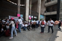 Miércoles 18 de marzo del 2020. Tuxtla Gutiérrez. Los llamados Maestros Idóneos continúan con las jornadas de protesta, este medio día realizan el plantón en las entradas del Congreso