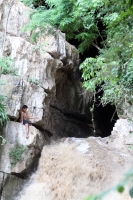 Domingo 31 de julio. Más de 40 vacacionistas son rescatados de las cascadas del Chorreadero ubicadas a unos 25 kilómetros de la ciudad de Tuxtla Gutiérrez. Las grutas y la caÃda de agua de 20 metros de altura sufrió un golpe repentino del afluente que baj Domingo 31 de julio. Más de 40 vacacionistas son rescatados de las cascadas del Chorreadero ubicadas a unos 25 kilómetros de la ciudad de Tuxtla Gutiérrez. Las grutas y la caÃda de agua de 20 metros de altura sufrió un golpe repentino del afluente que baj