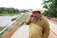 Martes 28 de junio. La obra de comunicaciones entre las ciudades de Villa Corzo y La Concordia permanece dañada a pesar de los esfuerzos de inversión de los niveles de gobierno desde las afectaciones del huracán Matthew.  El puente Revolución Mexicana man