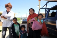 Viernes 26 de julio del 2013. San Juan Chamula. Andrea DÃaz, indÃgena tsotsil del Paraje El Romerillo espera noticias de su hijo Feliciano DÃaz DÃaz, el niño vendedor que fuera agredido en dÃas pasados en la ciudad de Villahermosa por un empleado de esta Viernes 26 de julio del 2013. San Juan Chamula. Andrea DÃaz, indÃgena tsotsil del Paraje El Romerillo espera noticias de su hijo Feliciano DÃaz DÃaz, el niño vendedor que fuera agredido en dÃas pasados en la ciudad de Villahermosa por un empleado de esta