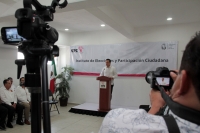 Miércoles 21 de marzo del 2018. Tuxtla Gutiérrez. Rutilio Escandon Cadenas, presenta esta mañana su inscripción. Para ser candidato por Juntos Haremos Historia esta mañana en las instalaciones del IEPC en Chiapas.