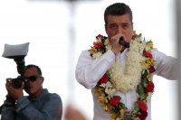 Domingo 8 de julio del 2018. Tuxtla Gutiérrez. Rutilio Escandón Cadenas después de recibir la constancia de mayorí­a de votos como Gobernador Electo del Instituto de Elecciones y Participación Ciudadana dirige su mensaje polí­tico mensaje a los ciudad