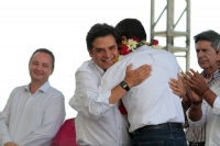 Domingo 8 de julio del 2018. Tuxtla Gutiérrez. Rutilio Escandón Cadenas después de recibir la constancia de mayorí­a de votos como Gobernador Electo del Instituto de Elecciones y Participación Ciudadana dirige su mensaje polí­tico mensaje a los ciudad