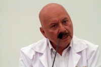 Jueves 16 de abril del 2020. Tuxtla Gutiérrez. El Secretario de Salud de Chiapas, José Manuel Cruz Castellanos, actualiza la información de los casos de contagios de Covid-19 en este estado del sureste de México