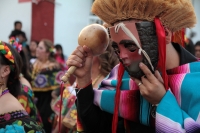 Domingo 14 de enero del 2018. Chiapa de Corzo. Saludos al Santo. Las Chiapanecas vestidas con su traje tradicional adornado con flores bordadas recorren las calles en una procesión para saludar al San Sebastián durante los primeros dí­as de la Fiesta de
