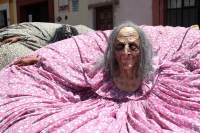 Viernes 30 de agosto del 2019. San Cristóbal de las Casas. Qué Panzudos. Los personajes que satirizan y ríen durante las procesiones patronales en las calles de San Cristóbal de las Casas durante las celebraciones patronales del Barrio de San Ramón.