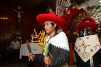 Viernes 17 de agosto del 2018. Tuxtla Gutiérrez. La Danza de San Roque o Jatararoque Etzé. La comunidad zoque lleva a cabo el recorrido del Baile de los cuatro Patrones de la ciudad San Jacinto, Santo Domingo, San Bartolomé y San Roque durante las fest