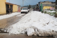 Foto/Emiliano H. Sinwell. Sábado 24 de marzo del 2012. Espectacular granizada en San Cristóbal de las Casas.