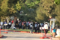 Martes 24 de abril del 2012. Campesinos de la región e Bochil y Simojovel mantienen tomadas las instalaciones de la Secretaria del Campo para exigir que se les pague los apoyos económicos de los programas productivos que esta secretaria les adeuda.