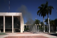 Lunes 11 de febrero del 2019 Tuxtla Gutiérrez. Cuantiosos daños en equipo y papelería en el departamento jurídico de la Secretaria de Educación de Chiapas durante los actos vandálicos de este medio día.