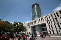 Miércoles 20 de marzo del 2019. Tuxtla Gutiérrez. Empleados y visitantes de La Torre Chiapas participan este medio día del Simulacro de Evacuación por un suceso telúrico de 8.2 grados supervisado por el SINAPROC y PC estatal