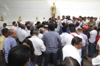 Viernes 23 de junio del 2017. Tuxtla Gutiérrez. Organizaciones y colectivos de periodistas muestran su solidaridad a Bautista Ibarias esta mañana.