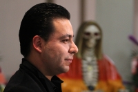 Octubre del 2013. La Santa Muerte Coleta. Los creyentes en el culto de la Santa Muerte se reúnen por un año más en un salón de fiestas del sur de la ciudad coleta para conmemorar la petición de dar a conocer públicamente el credo que desde hace varios año