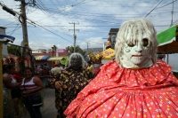 Jueves 17 de mayo del 2012. Tuxtla Gutiérrez, Chiapas. Esta mañana dan inicio las celebraciones en honor a San Pascual Bailón en donde se reúnen los grupos tradicionales de la etnia Zoque para iniciar el recorrido de El Carretón de San Pascualito por las Jueves 17 de mayo del 2012. Tuxtla Gutiérrez, Chiapas. Esta mañana dan inicio las celebraciones en honor a San Pascual Bailón en donde se reúnen los grupos tradicionales de la etnia Zoque para iniciar el recorrido de El Carretón de San Pascualito por las