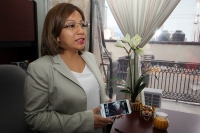 Lunes 25 de noviembre del 2013. Tuxtla Gutiérrez. La legisladora local perredista Alejandra Soriano, habla en conferencia de prensa sobre el Día Internacional para la Eliminación de la Violencia Hacia las Mujeres y sobre el hostigamiento que recibe de la 