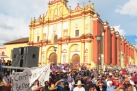 Domingo 13 de octubre del 2013. San Cristóbal de las Casas.  Marcha conmemorativo del 12 de octubre.