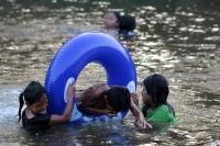 Sábado 31 de marzo del 2018. Suchiapa. El jaripeo rio da fin a las actividades de Semana Santa dando espacio al esparcimiento en las orillas de rio de esta comunidad chiapaneca.