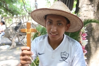 20210430. Suchiapa. La Hoja de la Espadaña es traída en hombros durante días para ser utilizada de manera ritual en las festividades de esta comunidad de la depresión central de Chiapas