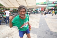 Domingo 29 de junio del 2014. Tuxtla Gutiérrez. A pesar de la derrota, sufriendo. (En el partido México-Holanda).