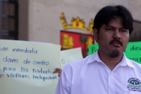Lunes 28 de enero del 201|9. Tuxtla Guti�rrez. Maestro de Tele-bachillerato se sutura los labios como protesta para exigir los pagos que el gobierno chiapaneco les adeuda