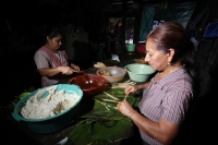 Lunes 16 de enero del 2012. La preparación de los tamales de Chiapa de Corzo.