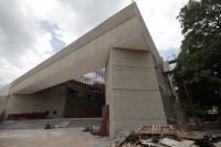 Viernes 21 de julio del 2017. Tuxtla Gutiérrez. El Teatro de la Ciudad Emilio Rabasa diseñado por el arquitecto Abraham Zabludovsky e inaugurado en el año 1982 continua en operación a pesar de que las obras de su remodelación mantienen cerrada su puerta p