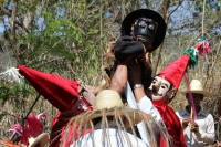 Ocosocuautla de Espinosa. Marzo del 2014. El centro arqueologicol Zoque conocido como Cerro Ombligo o Cuchunotoc es el lugar de encuentro de los pueblos de esta cultura donde realizan las danzas representativas del Cohuina del Tigre, el Tigre y el Monito 