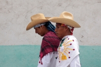 Jueves 7 de junio el 2018. Tuxtla Gutiérrez. Tonguy Etze, Baile de las Espuelas o La Octava de Corpus es una de las danzas tradicionales reconocidas dentro del complejo de festejos de la comunidad de la etnia zoque, en donde los participantes se reúnen 