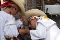 Viernes 3 de junio del 2016. Tuxtla Gutiérrez. La danza de las Espuelas. La danza de la Octava de Corpus o de las Espuelas o tonguy etzé reúne a las familias de la comunidad indígena Zoque de la depresión central de Chiapas quienes preservan la vestimenta