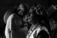 Jueves 22 de junio del 2017. Tuxtla Gutiérrez. La Danza de las Espuelas. El Tonguy Etzé o danza de la octava de Corpus es una de las pocas ocasiones donde se puede observar la vestimenta que usaban las antiguas autoridades indígenas de esta comunidad y qu
