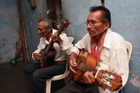 Jueves 22 de junio del 2017. Tuxtla Gutiérrez. La Danza de las Espuelas. El Tonguy Etzé o danza de la octava de Corpus es una de las pocas ocasiones donde se puede observar la vestimenta que usaban las antiguas autoridades indígenas de esta comunidad y qu