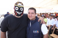 Lunes 21 de noviembre. El Torito estaba un día pensando en la paz mundial cuando…