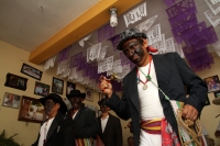 Viernes 3 de mayo del 2019. Tuxtla Gutiérrez. La danza del Torito es realizada en procesión por los miembros de la comunidad zoque durante las festividades del día de la Santa Cruz.