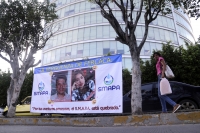 . Jueves 27 de julio del 0217. Tuxtla Gutiérrez. Mantas de denuncia en contra de SMAPA en el oriente norte de Tuxtla.