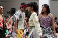 Viernes 14 de diciembre del 2018. Tuxtla Gutiérrez. La pasarela de Moda y Reciclado presenta algunas propuestas de los estudiantes de diseño de modas esta mañana buscando concientizar a la población tuxtleca en el uso inteligente de la basura de la ci