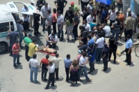 Foto/Juan Carlos Calderón. Miércoles 24 de julio del 2013. Tuxtla Gutiérrez. Un fuerte accidente ocasionó que el tráfico vehicular se volviera lento en las cercanías de la Torre Azteca-Chiapas donde un colectivo impacto a una camioneta de Transito Municip