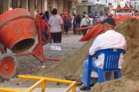 Martes 8 de noviembre. Atraso en las obras del Centro.