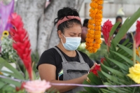 Lunes 2 de noviembre del 2020. Aspectos de algunos de los panteones de #Chiapas durante en las celebraciones del Día de Muertos