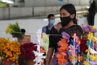 Lunes 2 de noviembre del 2020. Aspectos de algunos de los panteones de #Chiapas durante en las celebraciones del Día de Muertos